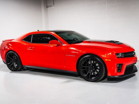 Used 2013 Chevrolet Camaro ZL1 RWD image 1