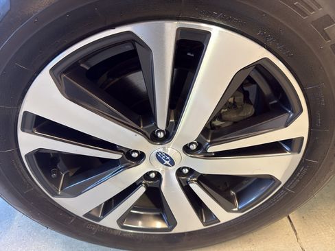 Used 2018 Subaru Outback 2.5i Limited AWD/4WD image 33
