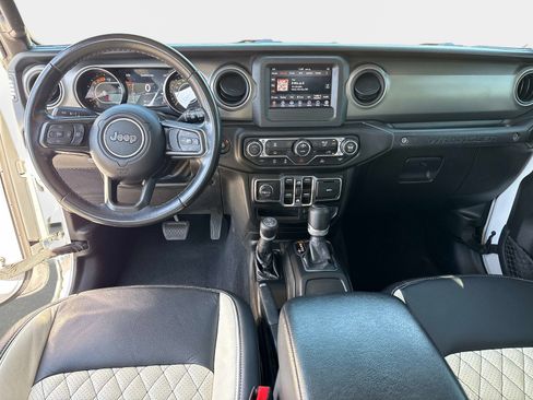 Used 2022 Jeep Wrangler Unlimited Sport AWD/4WD image 17