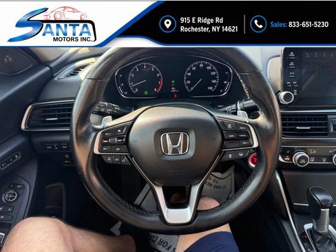 Used 2018 Honda Accord Touring image 7