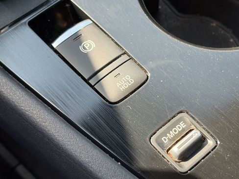Certified 2022 Nissan Rogue S FWD image 17