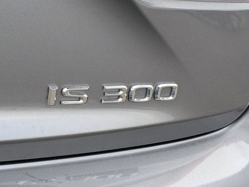 Used 2020 Lexus IS 300 F Sport image 7