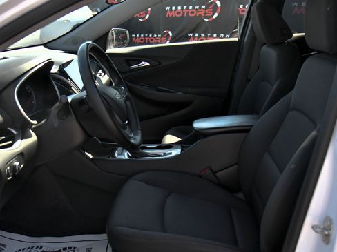 Used 2023 Chevrolet Malibu RS image 17