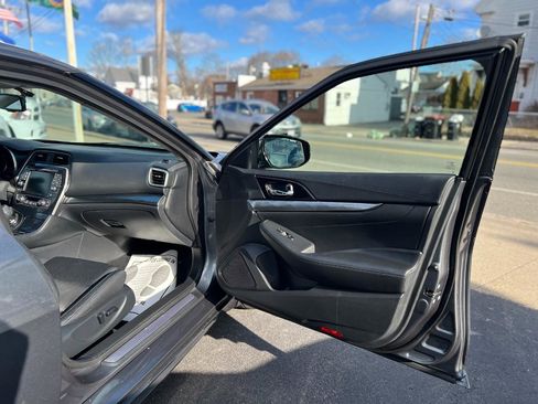 Used 2019 Nissan Maxima 3.5 S w/ Floor Mat Group FWD image 14