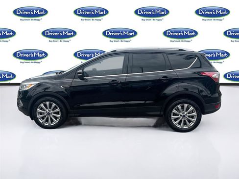 Used 2017 Ford Escape Titanium image 4