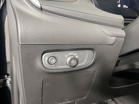 Certified 2024 Buick Encore GX Avenir FWD image 11