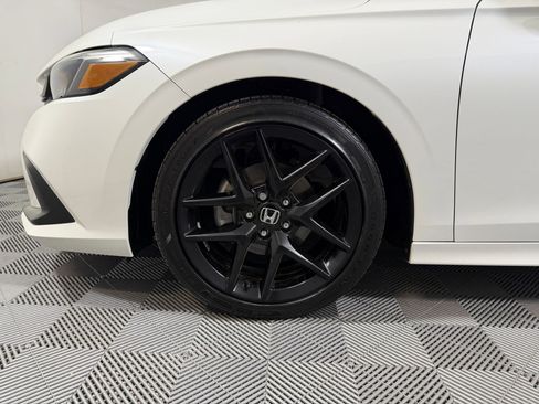 Used 2024 Honda Civic Sport image 9