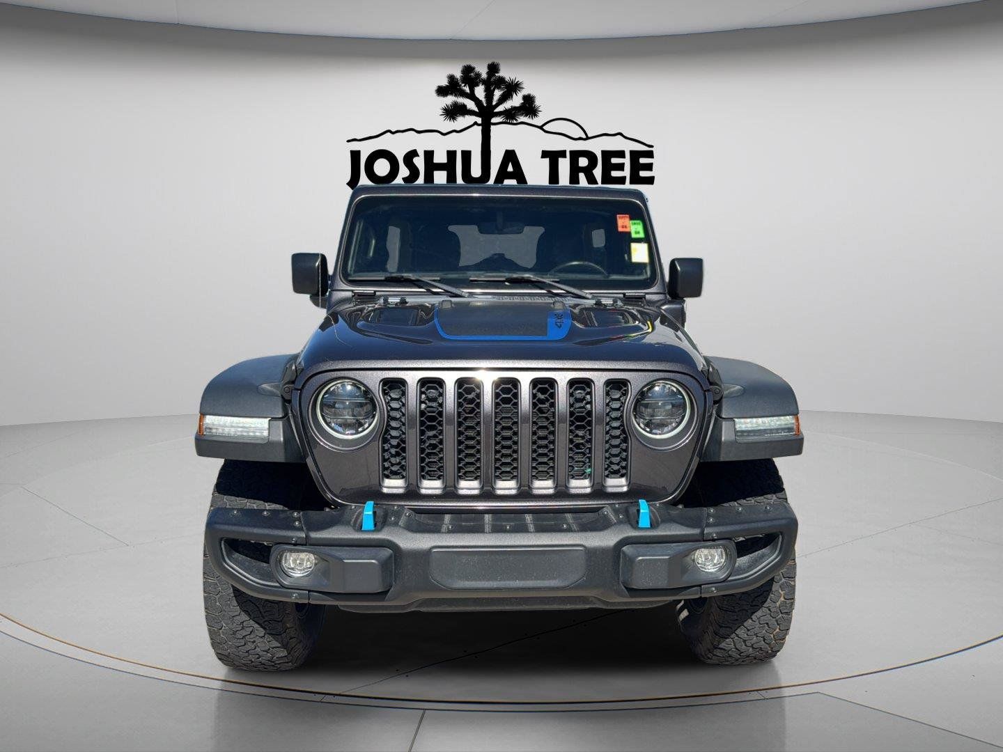 Used 2023 Jeep Wrangler Unlimited Rubicon 4xe w/ Steel Bumper Group AWD/4WD image 2