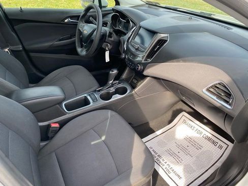 Used 2019 Chevrolet Cruze LS w/ LS Convenience Package image 20
