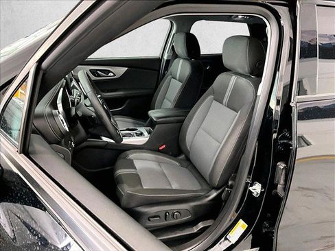 Used 2024 Chevrolet Blazer LT FWD image 27