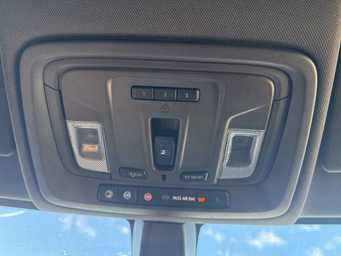 Used 2019 GMC Sierra 1500 SLT w/ SLT Premium Package image 16