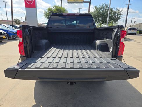Used 2024 Chevrolet Silverado 1500 ZR2 w/ Technology Package AWD/4WD image 25