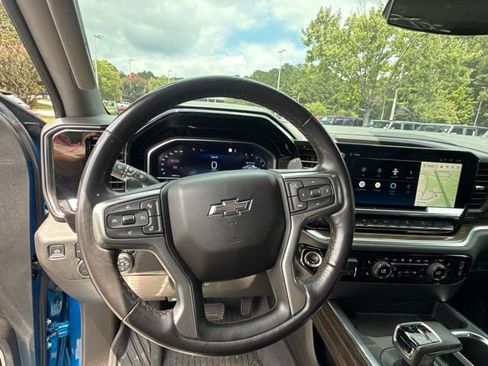 Used 2022 Chevrolet Silverado 1500 RST AWD/4WD image 14