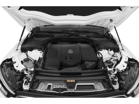 Used 2024 Mercedes-Benz GLC 300 4MATIC image 8