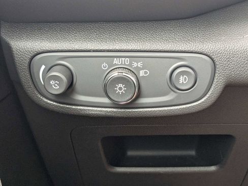 Used 2022 Chevrolet TrailBlazer LT w/ Convenience Package image 26