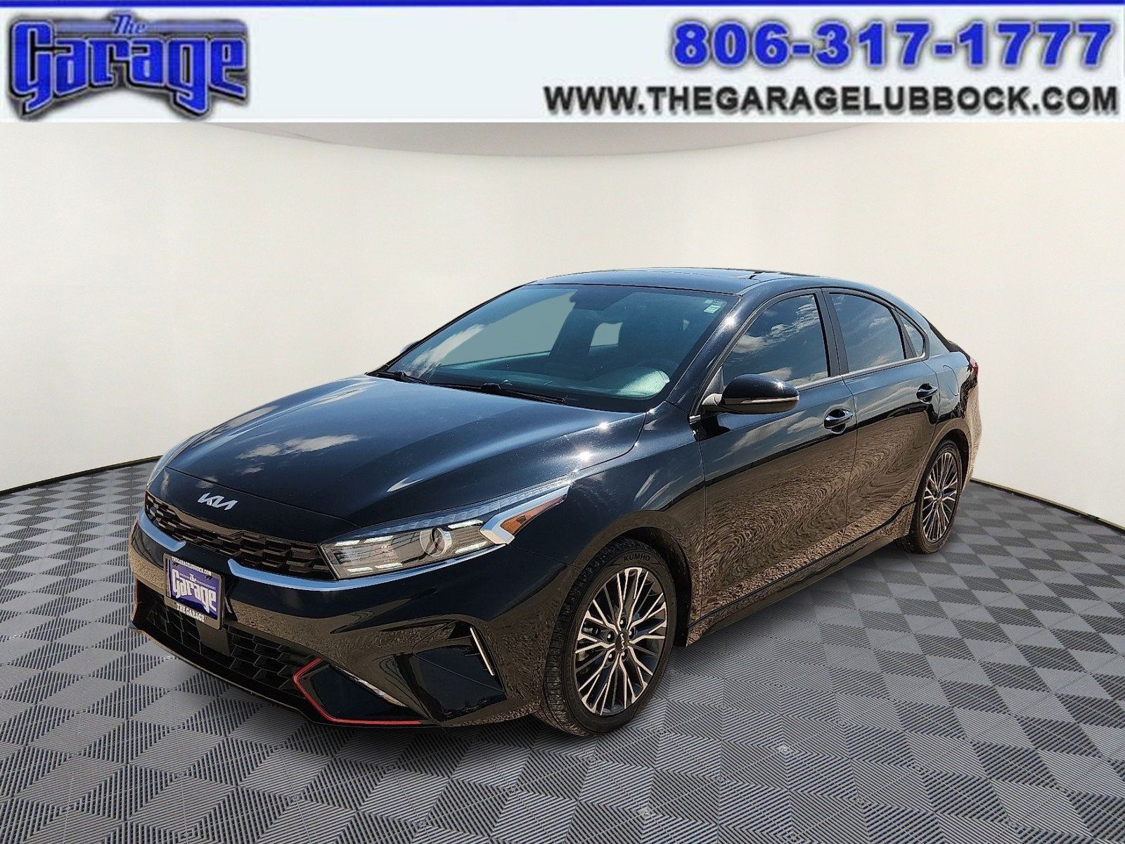 Used 2024 Kia Forte GT-Line w/ GT-Line Premium Package FWD image 1