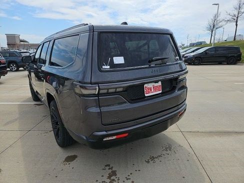 New 2026 Jeep Grand Wagoneer L Limited AWD/4WD image 3