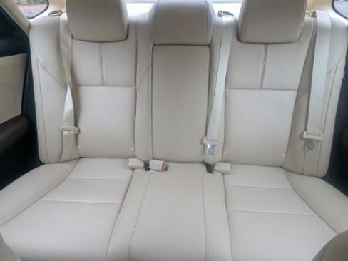 Used 2018 Toyota Avalon XLE Plus image 23