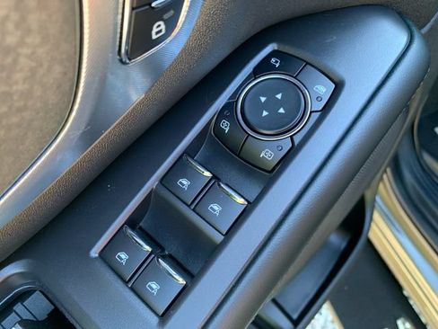 Used 2025 Ford Expedition Tremor AWD/4WD image 24