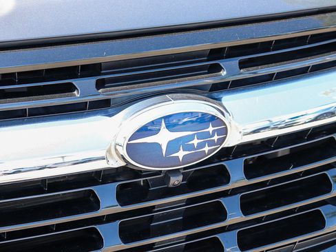 Used 2024 Subaru Ascent Touring AWD/4WD image 4