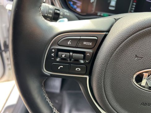 Certified 2020 Kia Niro EX Premium image 13