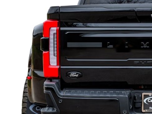 Used 2024 Ford F350 Limited w/ FX4 Off-Road Package image 52