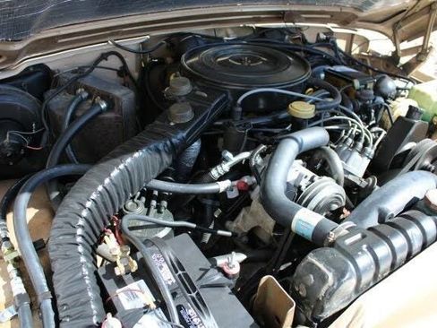 Used 1990 Jeep Grand Wagoneer image 80