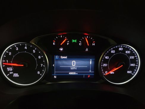 Used 2024 GMC Terrain SLE AWD/4WD image 23