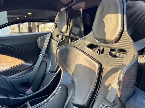 Used 2019 McLaren Senna RWD image 16