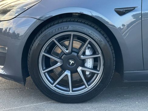 Used 2022 Tesla Model 3 Long Range image 33