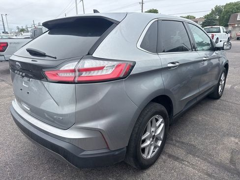 Used 2023 Ford Edge SEL w/ Convenience Package AWD/4WD image 2