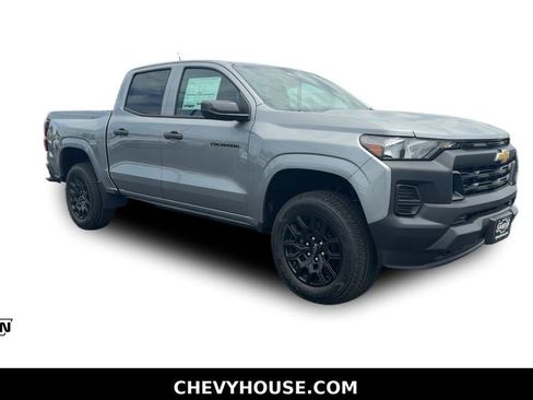 New 2026 Chevrolet Colorado W/T w/ WT Custom Package AWD/4WD image 1