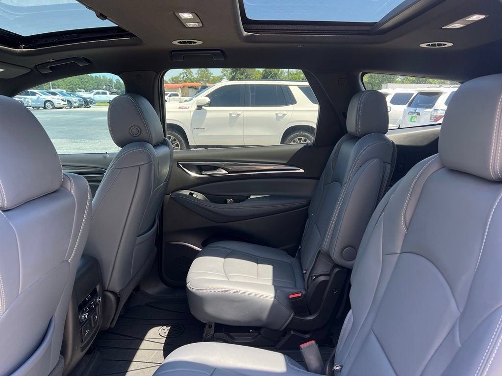 Used 2023 Buick Enclave Premium w/ Experience Buick Package FWD image 8