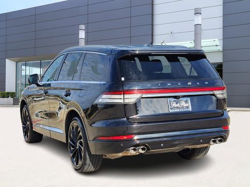 Used 2022 Lincoln Aviator Reserve w/ Equipment Group 201A image 4