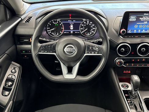 Used 2023 Nissan Sentra SV image 13