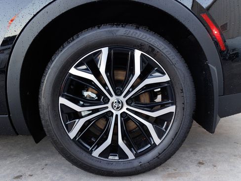 Certified 2026 Toyota Crown XLE image 14