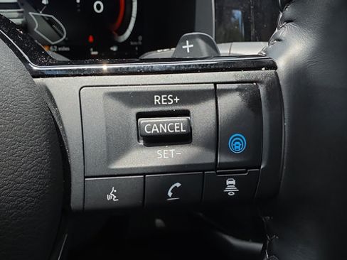 Used 2023 Nissan Pathfinder Platinum w/ Cargo Package AWD/4WD image 20