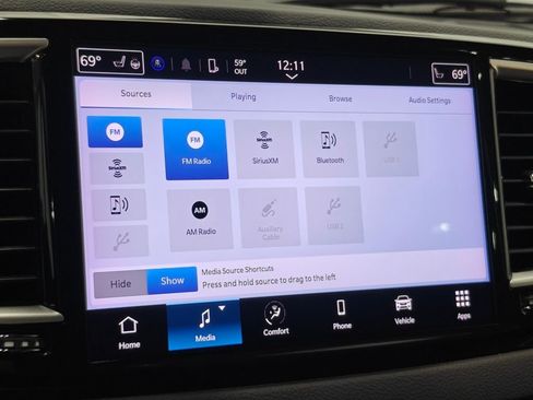 Used 2024 Chrysler Pacifica Touring-L image 38