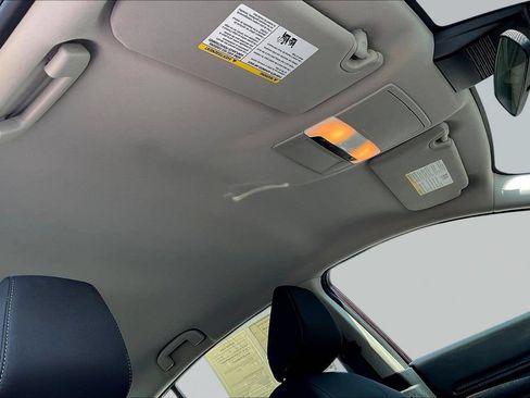 Used 2025 Nissan Altima 2.5 SV FWD image 29