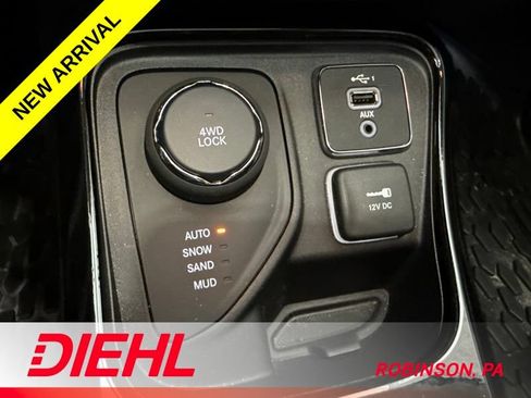 Certified 2021 Jeep Compass Latitude w/ Sun and Sound Group AWD/4WD image 30