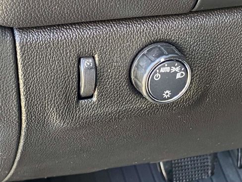 Used 2022 Chevrolet Colorado LT image 8