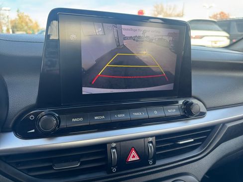 Used 2022 Kia Forte LXS image 23