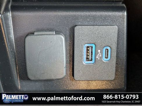 Used 2024 Ford Explorer XLT image 21