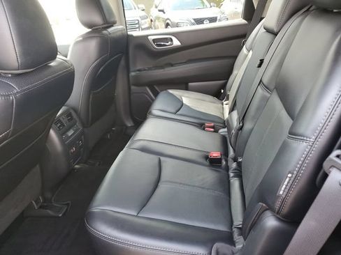 Used 2020 Nissan Pathfinder Platinum AWD/4WD image 14