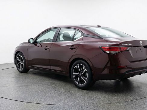 Used 2025 Nissan Sentra SV image 6