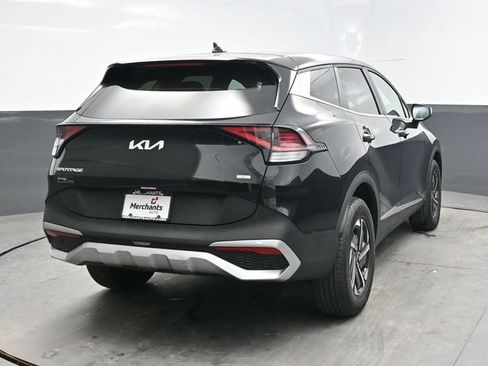 Used 2023 Kia Sportage LX AWD/4WD image 7