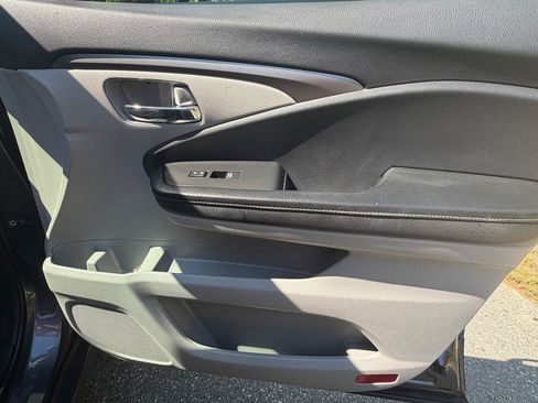Used 2019 Honda Ridgeline RTL-T image 14