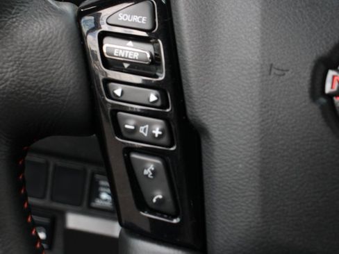 Used 2023 Nissan Frontier PRO-4X w/ Pro-4X Premium Package image 21