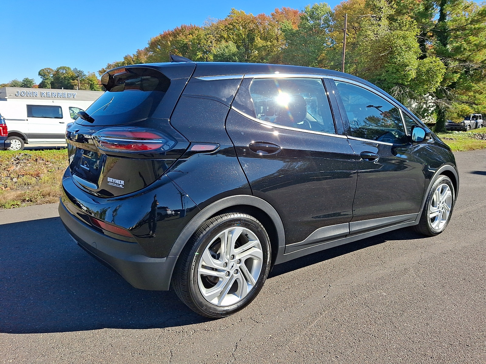 Used 2023 Chevrolet Bolt LT FWD image 6