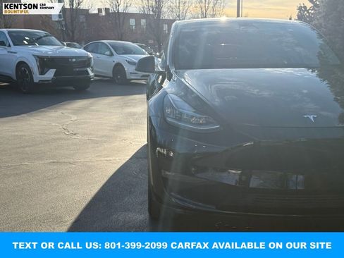Used 2021 Tesla Model Y Long Range image 12